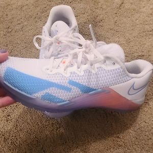 *Nearly new* Nike Metcon shoes